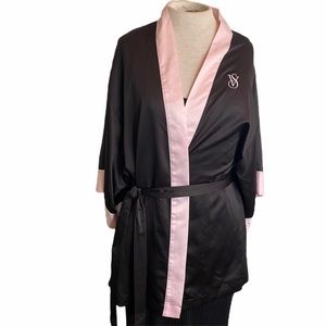 Victoria Secret’s Short Robe OSFM